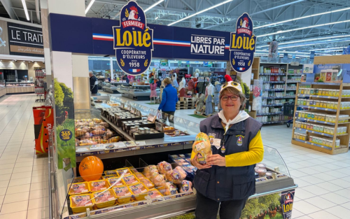 Annie, éleveuse de Loué en animation magasin