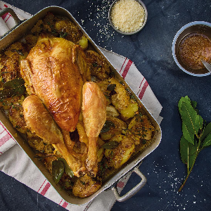 Poulet rôti de Loué Pommes de terre écrasées à la croûte de parmesan