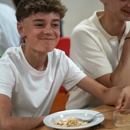 Restauration scolaire - Loué Professionnel - Cantine